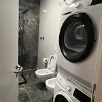Sea Breeze Apartment, Qerret Apartment Golem (Tirana)