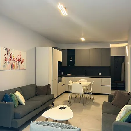 Appartement Sea Breeze Apartment, Qerret