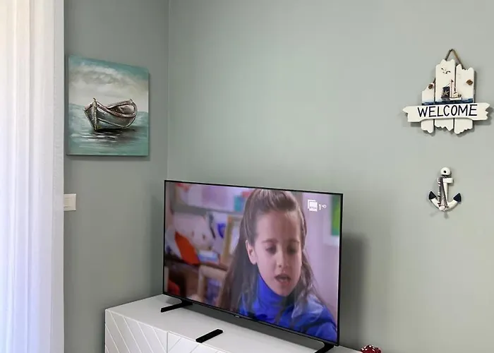 Apartman Sea Breeze Apartment, Qerret Golem