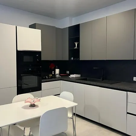 Sea Breeze Apartment, Qerret Lejlighed Golem (Tirana)