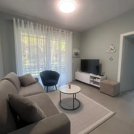 Sea Breeze Apartment, Qerret