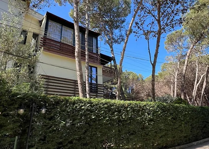 Sea Breeze Apartment, Qerret Apartment Golem (Tirana)