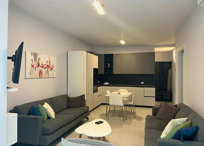 アパート Sea Breeze Apartment, Qerret